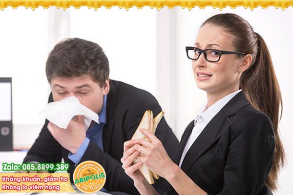 Viêm họng có lây không? Làm thế nào để phòng và trị viêm họng