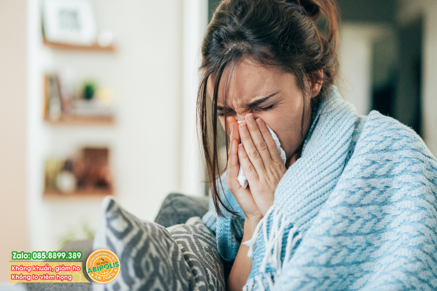 3 BỆNH HÔ HẤP PHỔ BIẾN THƯỜNG GẶP LÚC GIAO MÙA